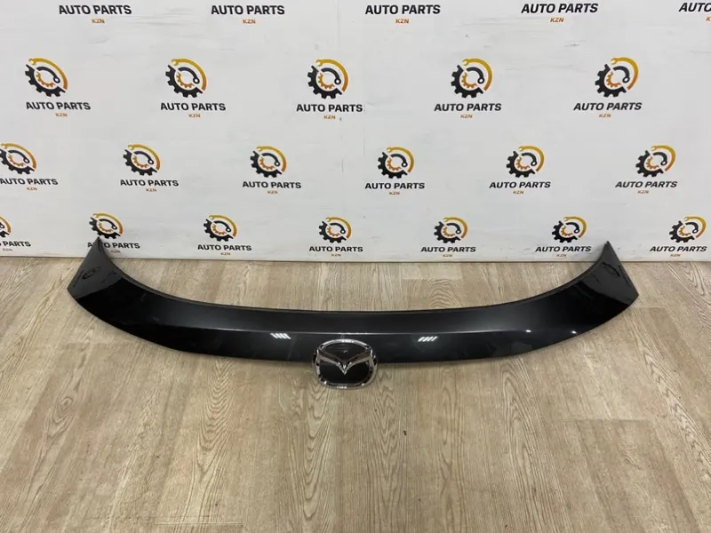 Накладка крышки багажника Mazda CX-5 KF SH (б/у)