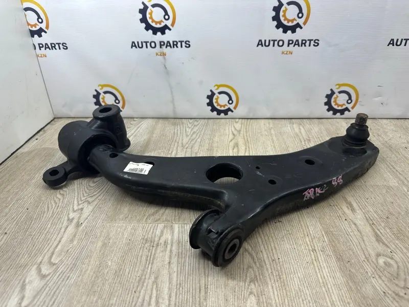 Рычаг подвески Mazda CX-5 KF 2020 перед. лев. (б/у)