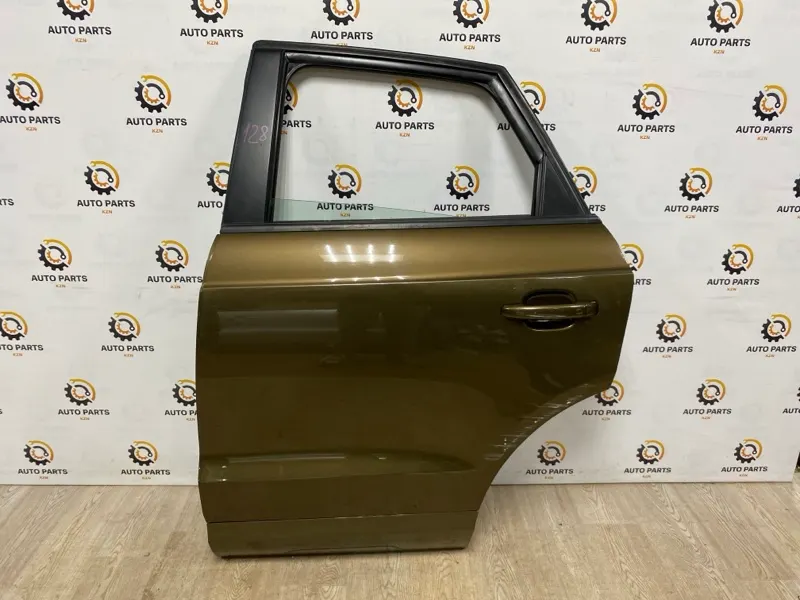 Дверь Audi Q3 8U 2.0 CCZC 2014 задн. лев. (б/у)