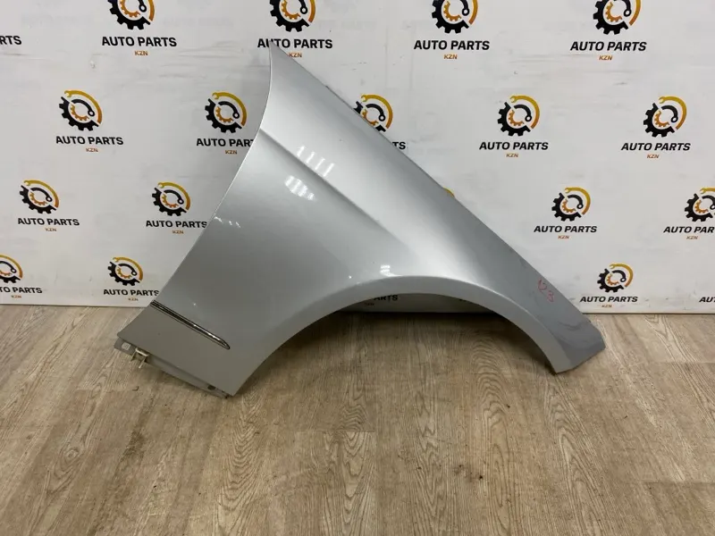 Крыло Mercedes-Benz E-Class W212 3.0 272.952 2009 перед. прав. (б/у)