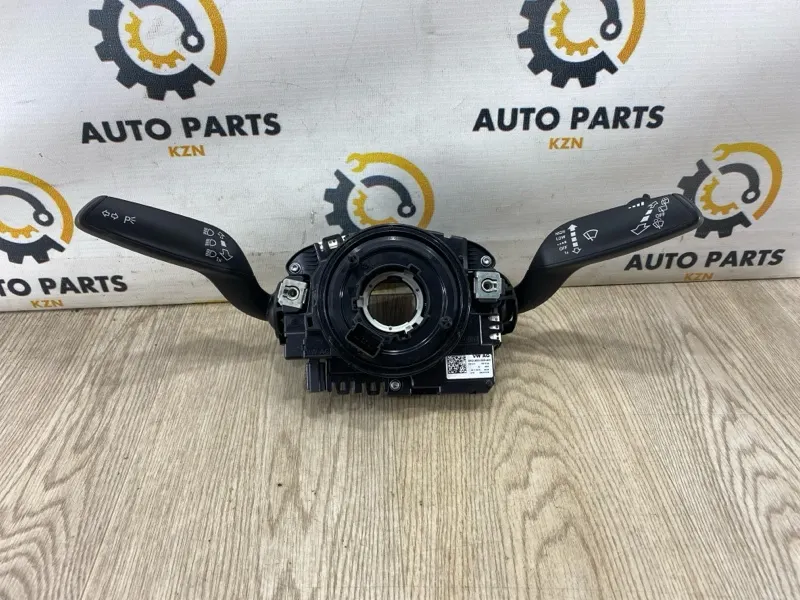 Блок подрулевых переключателей Audi Q3 8U 2.0 CCZC 2014 (б/у)