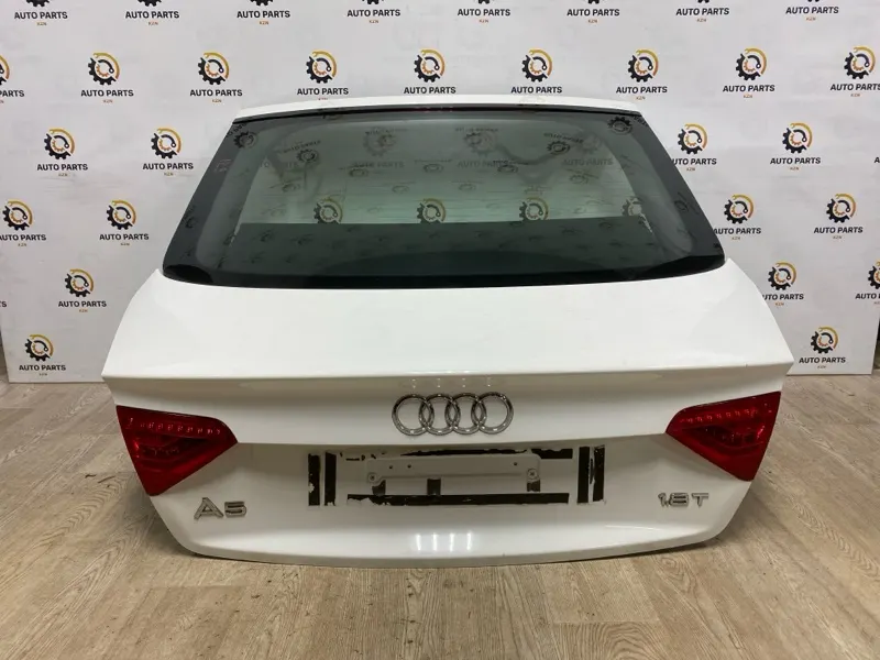 Крышка багажника Audi A5 8T 1.8 CJEB 2013 (б/у)