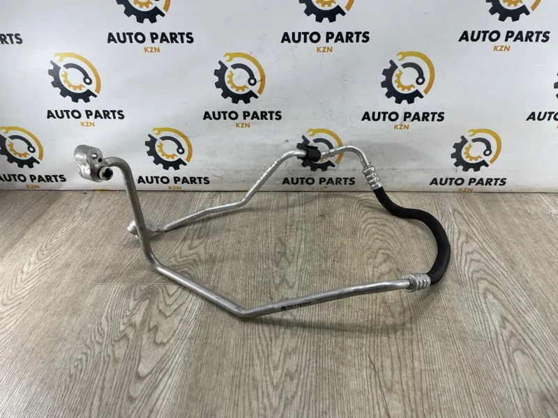 Трубка кондиционера BMW X1 E84 2.0/2WD 2012 (б/у)