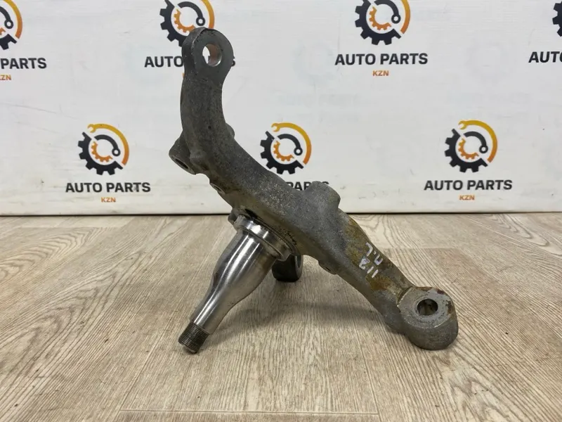 Кулак поворотный Mercedes-Benz E-Class W212 1.8 2009 перед. лев. (б/у)