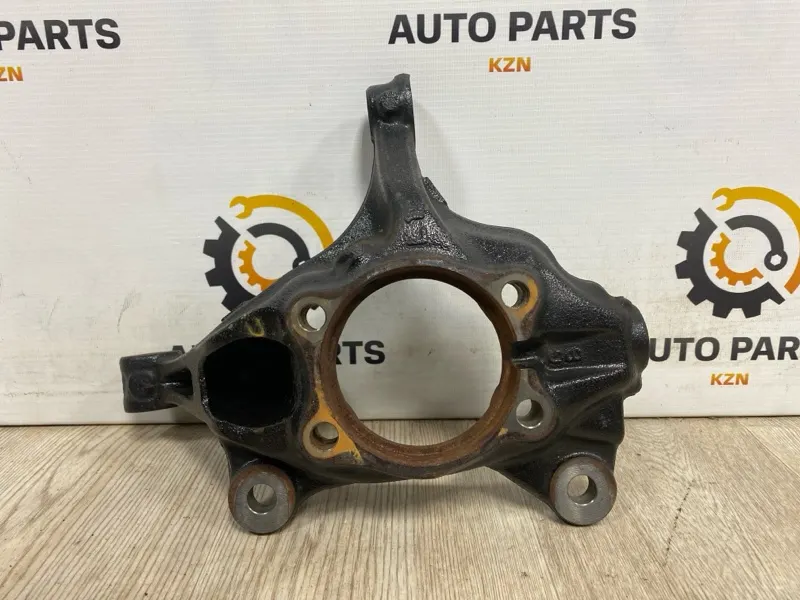 Кулак поворотный Mazda 6 GJ 2021 перед. лев. (б/у)
