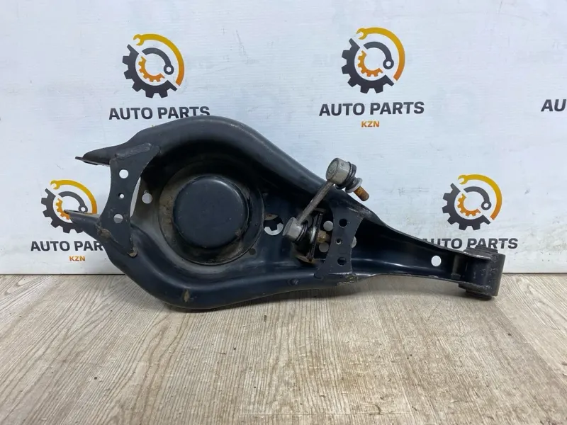 Рычаг задний Lexus RX270 2.7 1ARFE 2011 задн. прав. (б/у)
