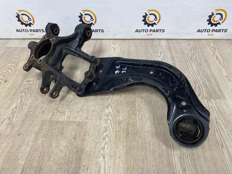 Кулак поворотный Mazda CX-5 KE 2015 задн. лев. (б/у)