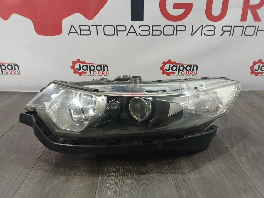 Фара ксеноновая Honda Accord 8 K24A 2009 перед. лев. (б/у)