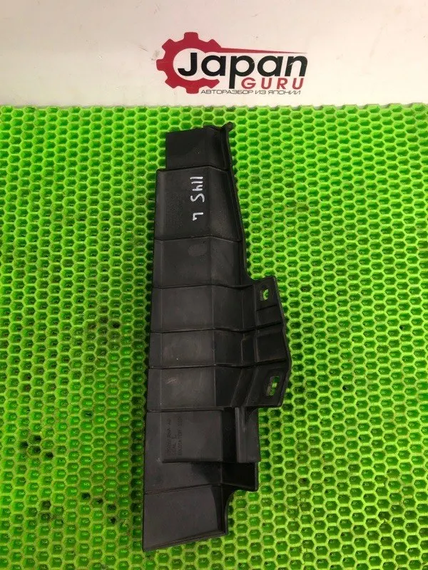 Защита радиатора Honda Civic 8 FD3 LDA 2010 перед. лев. (б/у)