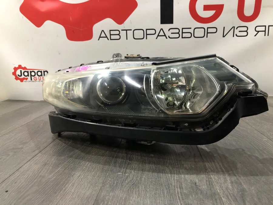 Фара ксеноновая Honda Accord 8 РЕСТАЙЛИНГ K24A 2009 перед. прав. (б/у)